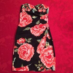 🌺NWT B Darlin Strapless dress size 3/4